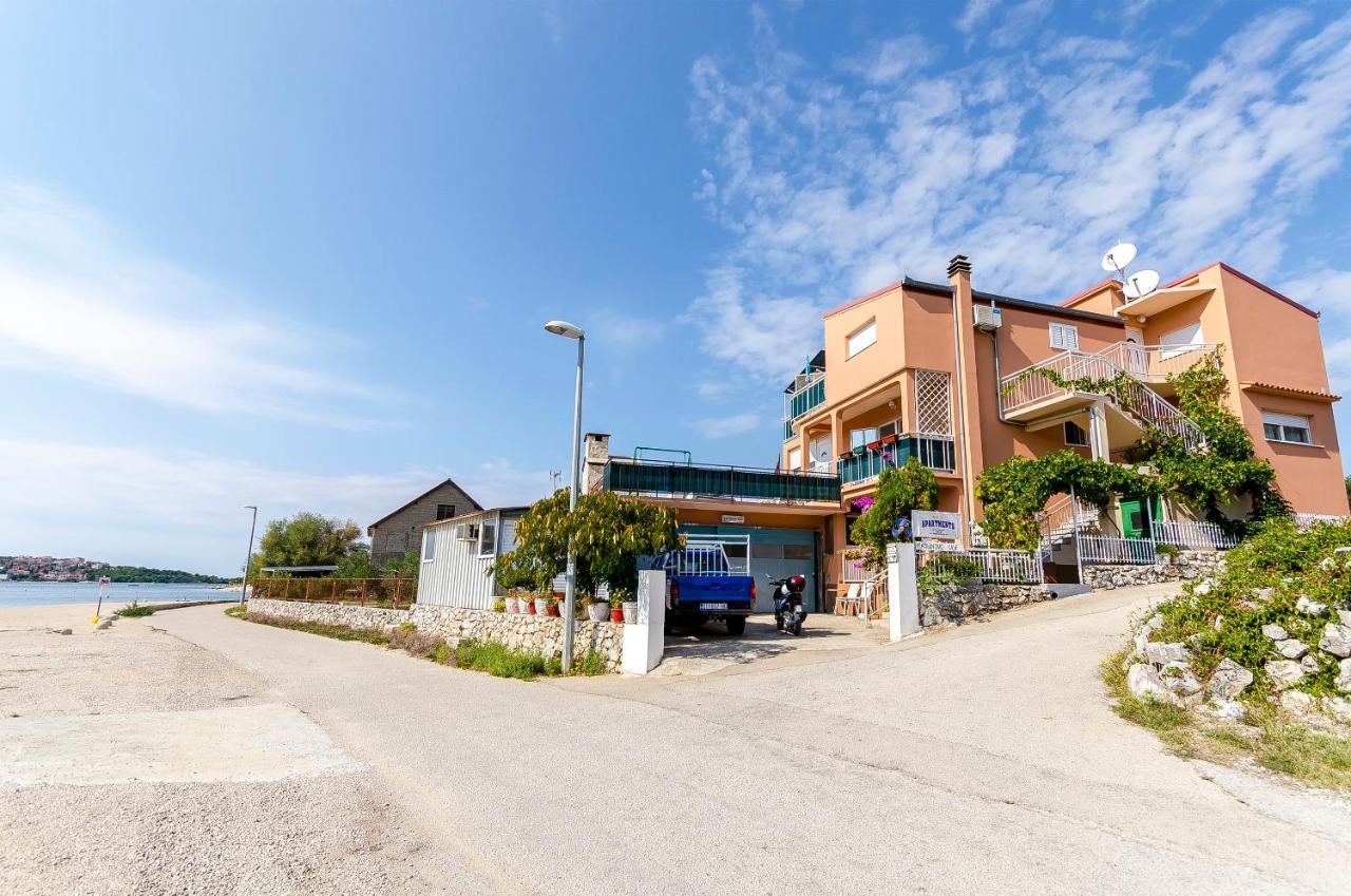 Apartments Nada Rogoznica  Eksteriør bilde
